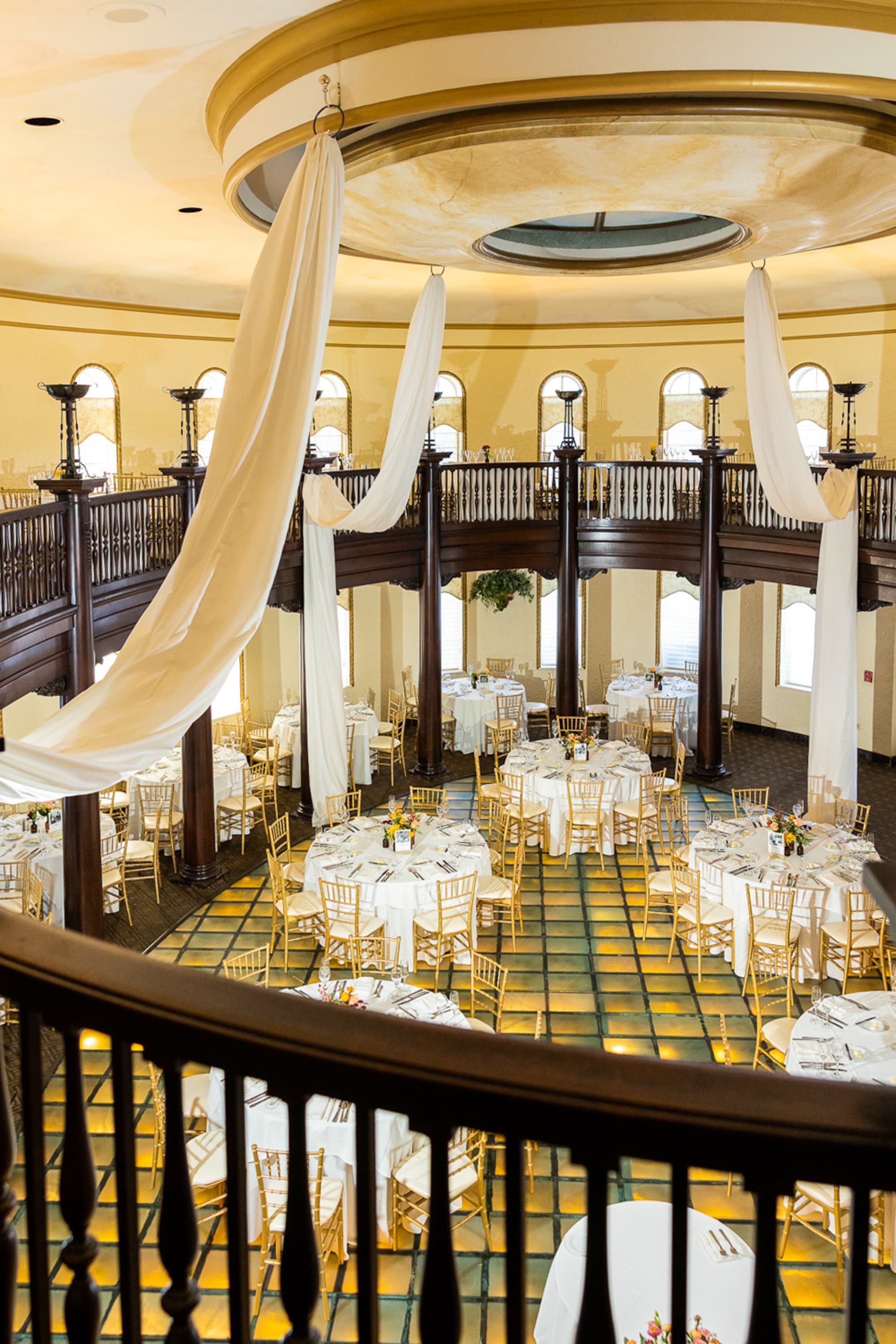 St Charles Illinois Hotels; Historic St. Charles, IL Inn | Hotel Baker Photo Gallery