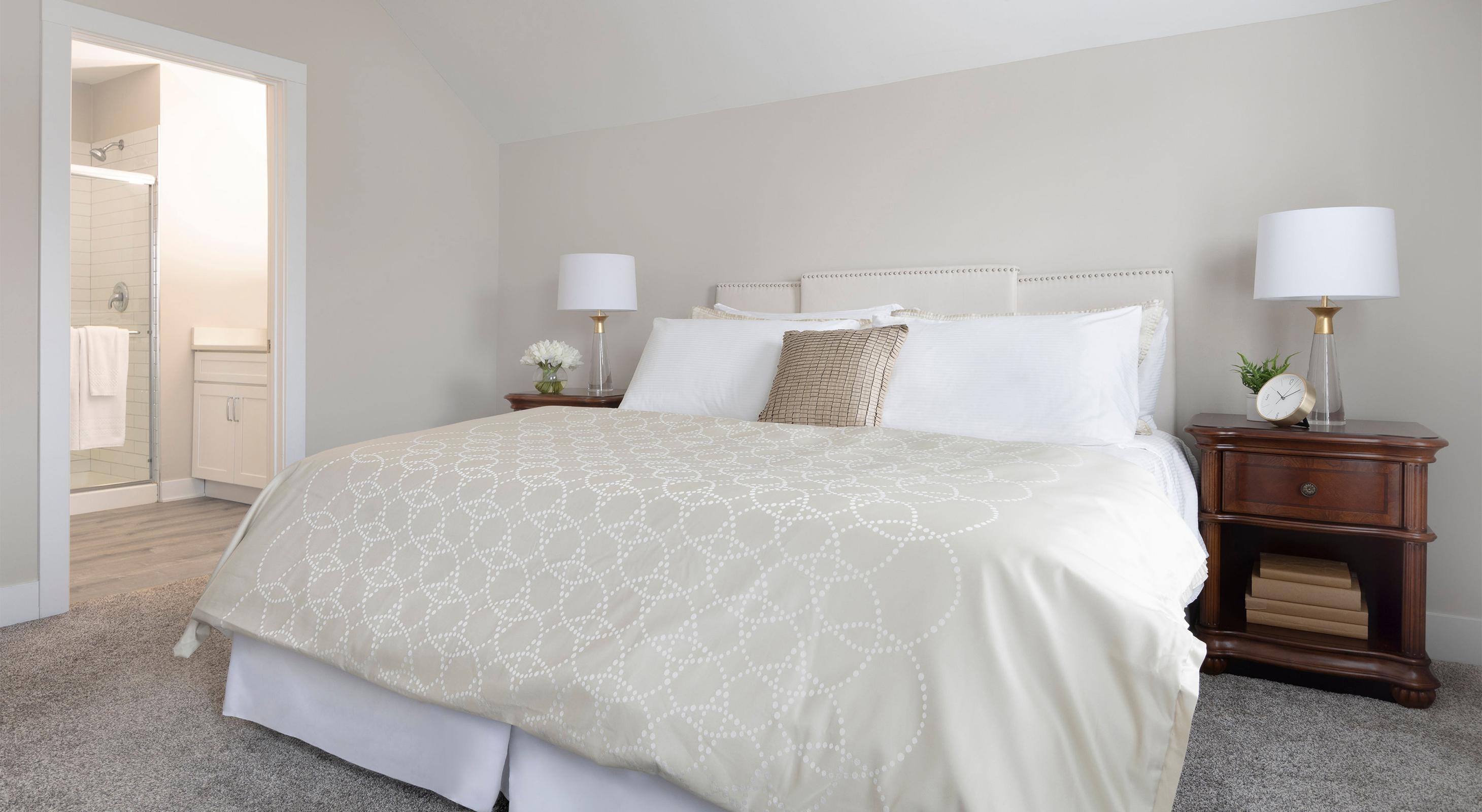 For families and groups looking to stay together, we offer a home rental located just 2 blocks away.