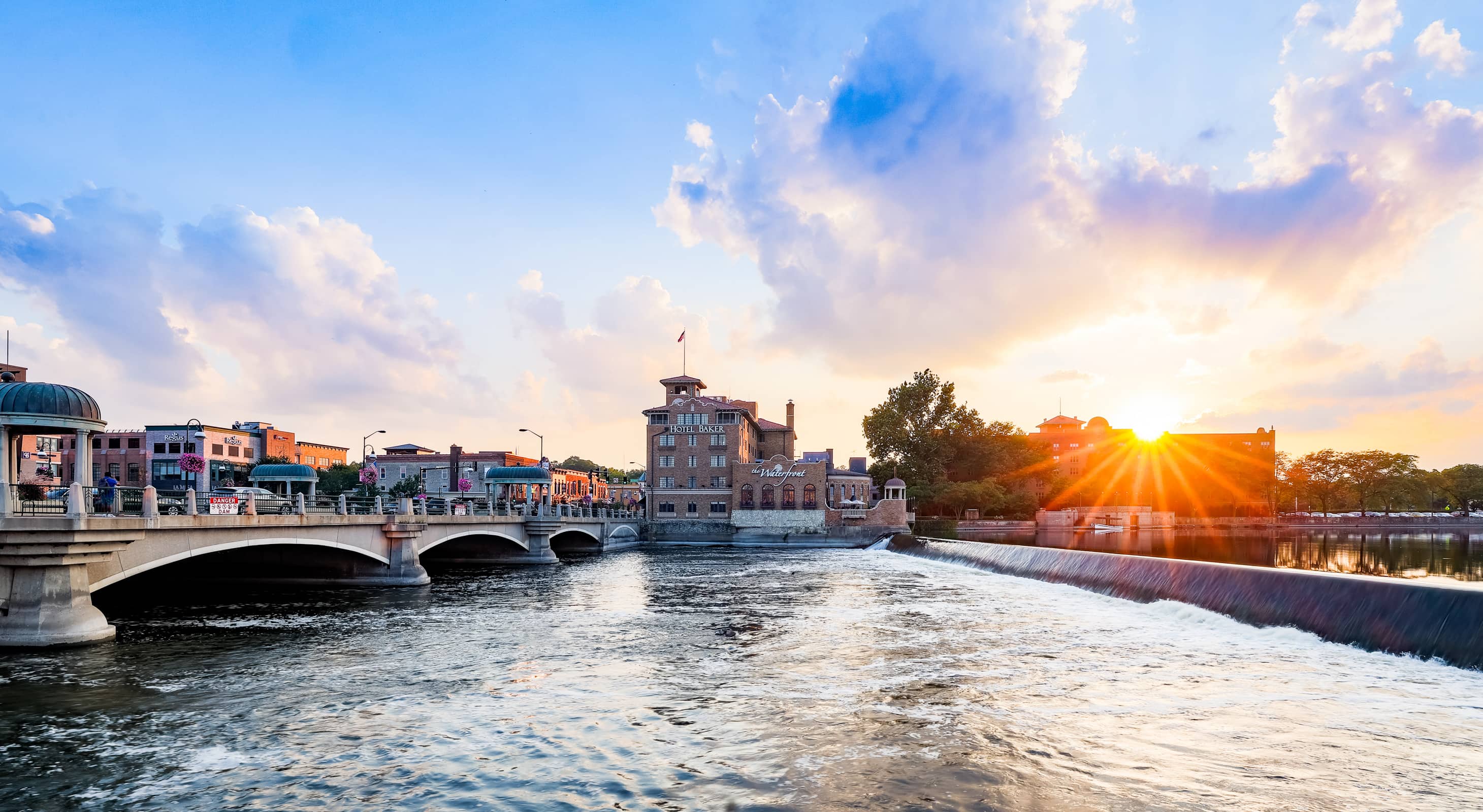 Hotel Baker along the Fox River at sunset