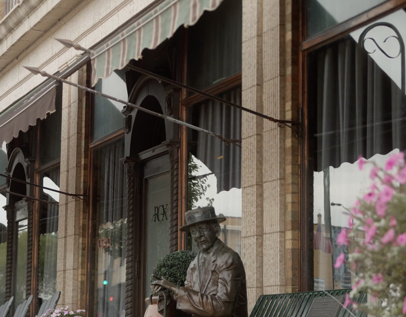 Rox martini lounge street entrance